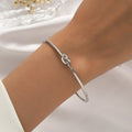 Metal Twist Geometric Knot Winding Hollow Open-end High-grade Light Luxury Personality Fashion Ladies' Bracelet