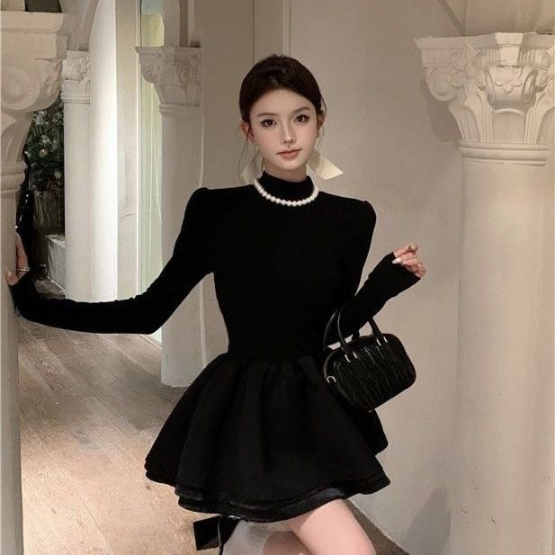 Robe noire princesse femme automne et hiver sous-vêtements col roulé jupe courte bouffante