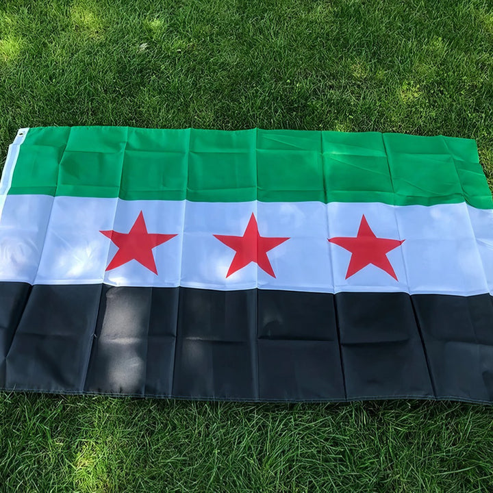 Écharpe à trois étoiles avec le drapeau syrien