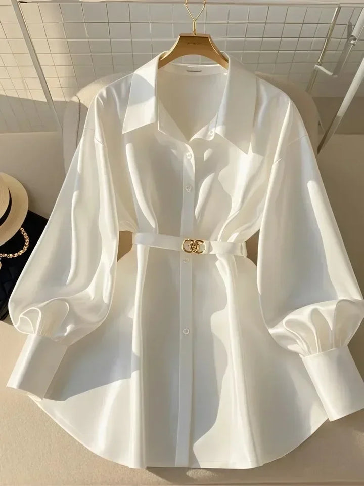 Chemise à manches longues avec ceinture fine et chemise blanche pour femme