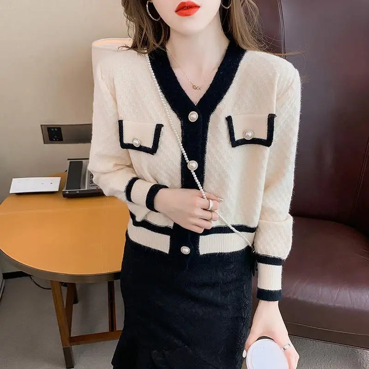 Vintage Fashion Patchwork Sweater Coat Women Knitted V-Neck Office Lady Aesthetic Pearl Button Classic Cardigan Tops