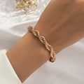 Metal Twist Geometric Knot Winding Hollow Open-end High-grade Light Luxury Personality Fashion Ladies' Bracelet